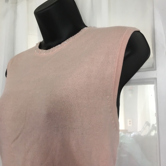 Two piece tank and sweater set - Picture 4 of 14